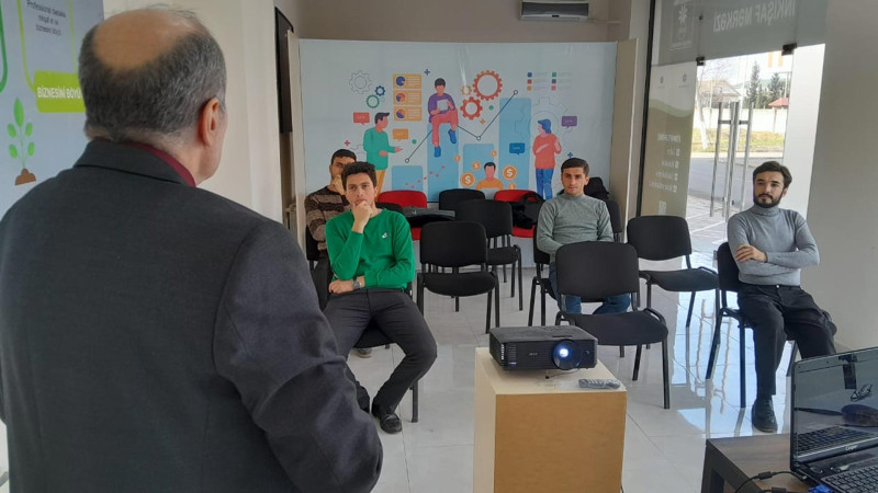 Lənkəranda Biznesdə risklərin idarəedilməsi mövzusunda seminar keçirilib