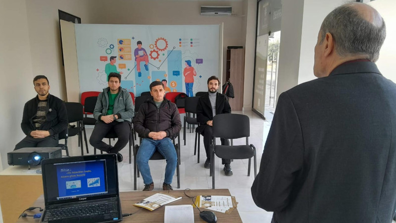 Lənkəranda “Biznesdə rəqabət və rəqiblərin təhlili” adlı təlim keçirilib