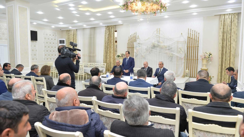 Taleh Qaraşov Şiləvar kənd sakinləri ilə görüşüb