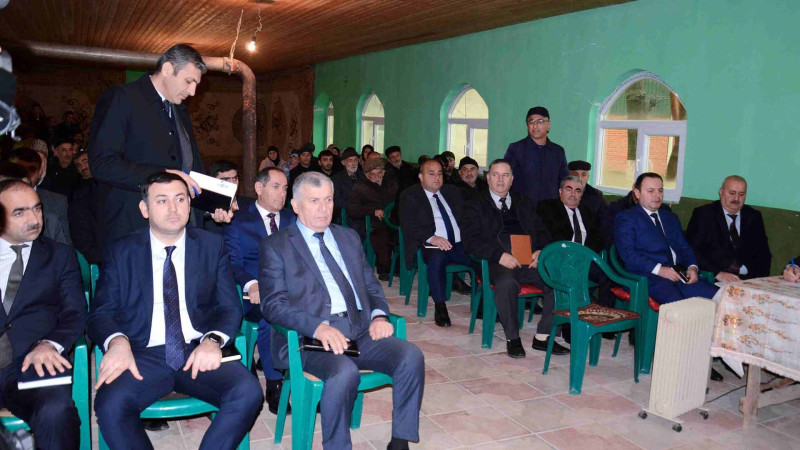 Araz Əhmədov Sığdaş kənd sakinləri ilə görüşüb