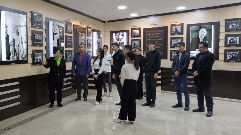 Astarada məktəblilər Heydər Əliyev Mərkəzində ekskursiyada olublar