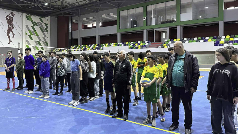 Lənkəranda Voleybol Federasiyası tərəfindən voleybolçular ziyarət edilib