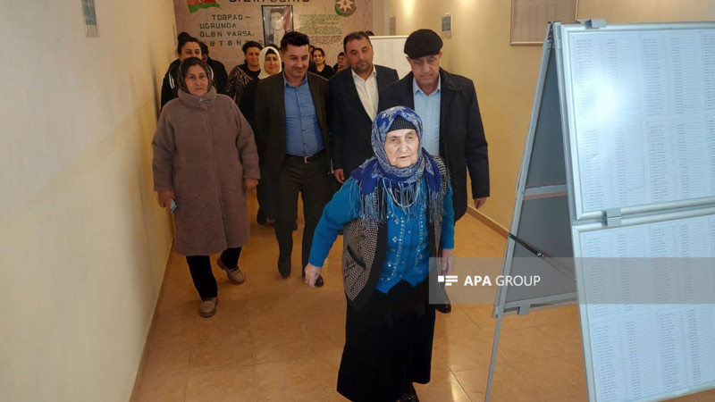 Lənkəranda 104 yaşlı seçici səs verib