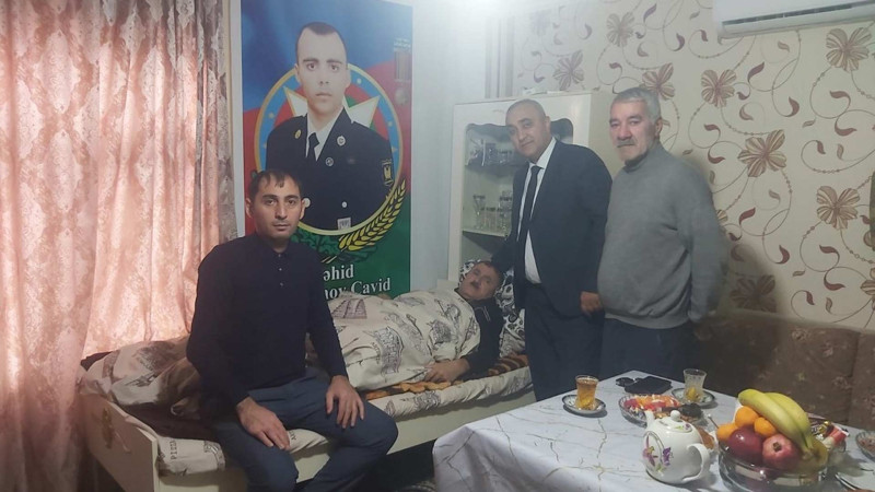 Cəlilabadda şəhid atasına baş çəkilib