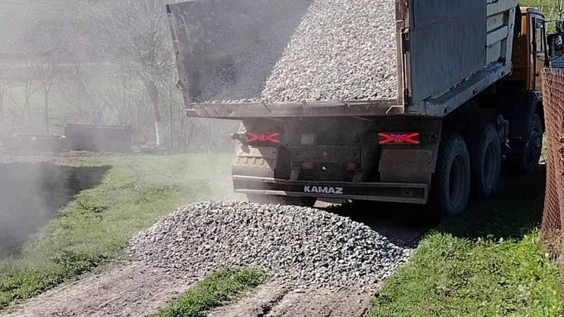 Çəmənli kəndində kənddaxili yollar bərpa olunub