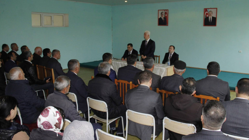 Rafiq Cəlilov Zopun kəndində səyyar qəbul-görüş keçirib