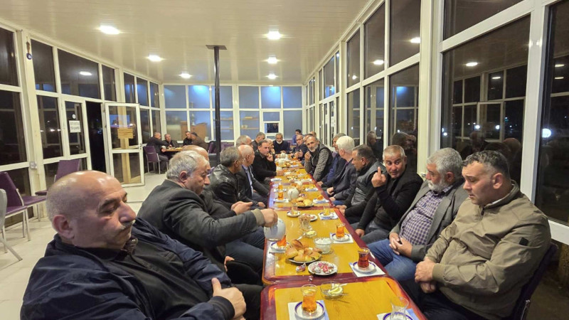 Cəlilabadda şəhid valideynləri ilə çay süfrəsi ətrafında görüş keçirilib