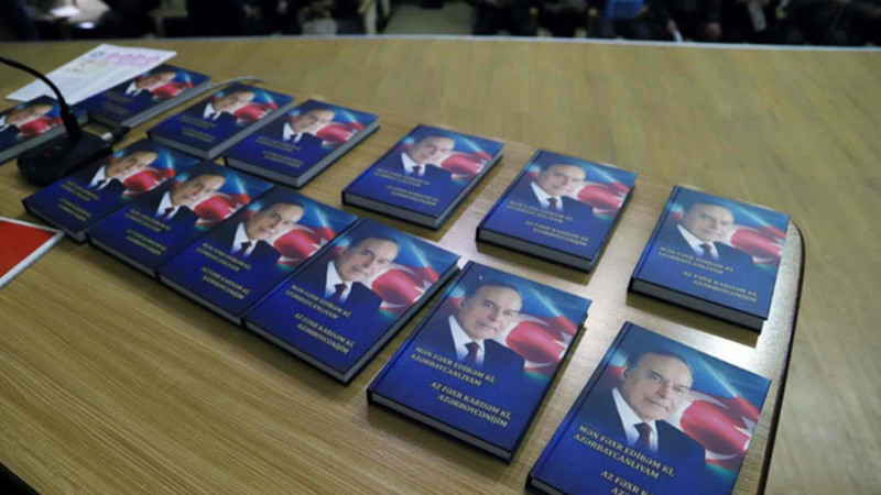 Lənkəranda Heydər Əliyevə həsr olunmuş kitabın təqdimatı keçirilib