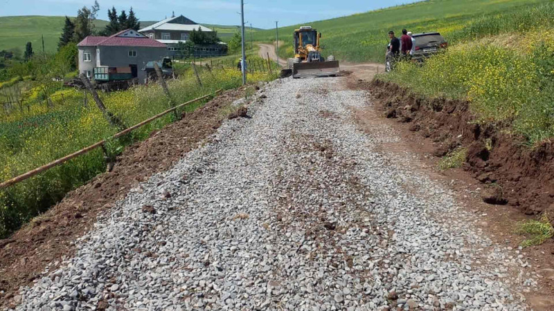 Cəlilabadın Şabanlı kəndində yollar təmir olunub
