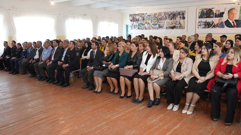 Lənkəranda məktəblilərin valideynləri ilə görüş keçirilib