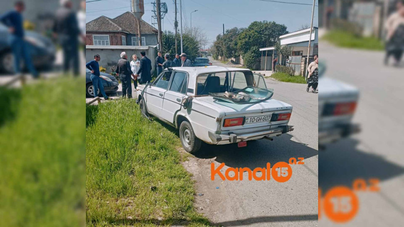Cəlilabadda qəza: avtomobil aşıb