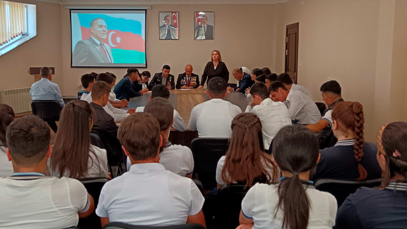 Astarada “Müstəqil Azərbaycan yaşadıqca Ulu Öndər Heydər Əliyev ürəklərdə yaşayacaqdır” mövzusunda tədbir baş tutub