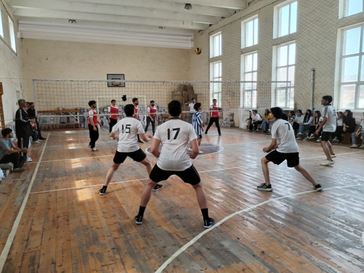 Lənkəranda voleybol üzrə yoldaşlıq görüşü keçirilib