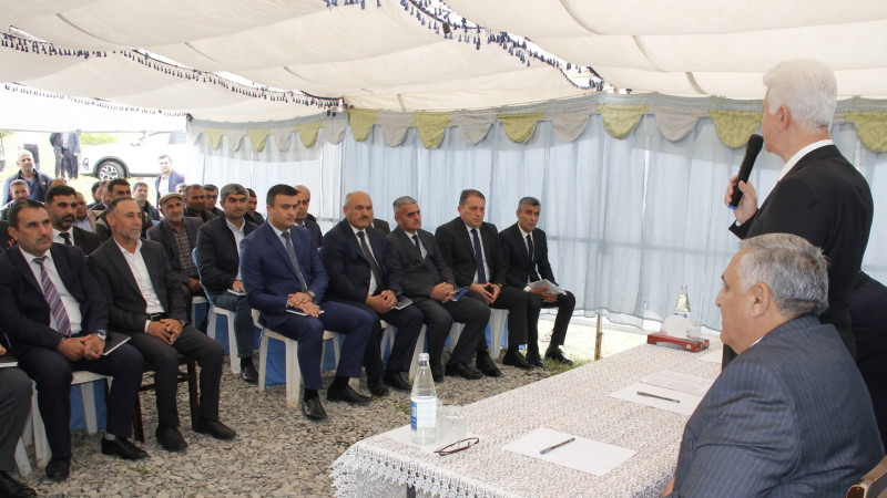Rafiq Cəlilov Novruzallı kənd sakinlərini dinləyib