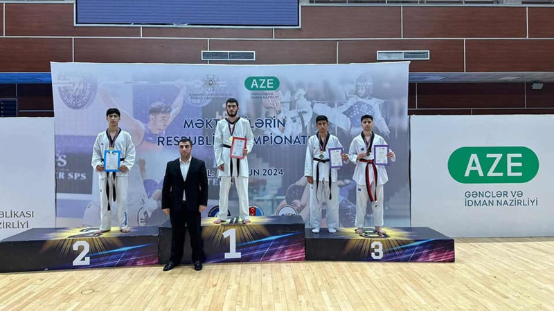 Lənkəranlı məktəblilər taekvondo üzrə respublika çempionatından medallarla qayıdıblar