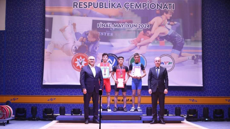 Lənkərandan olan atletlər respublika çempionatından medallarla qayıdıblar