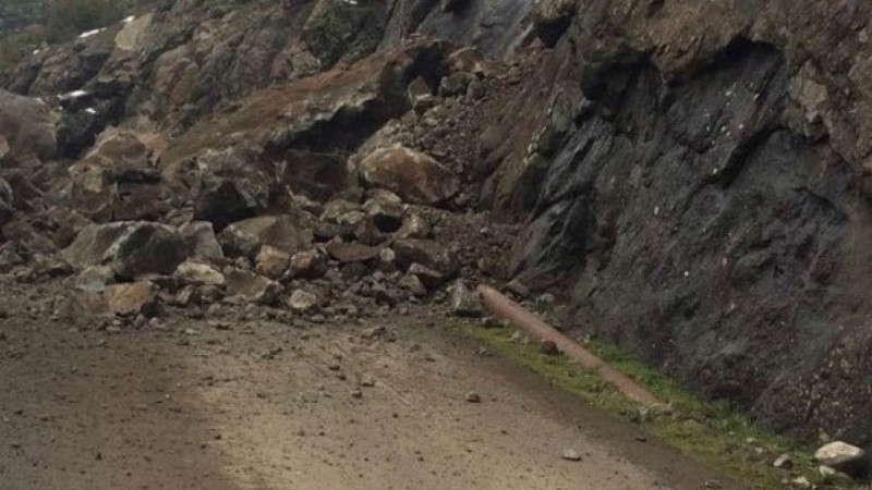 Lerikdə dağ uçqunu qeydə alınıb