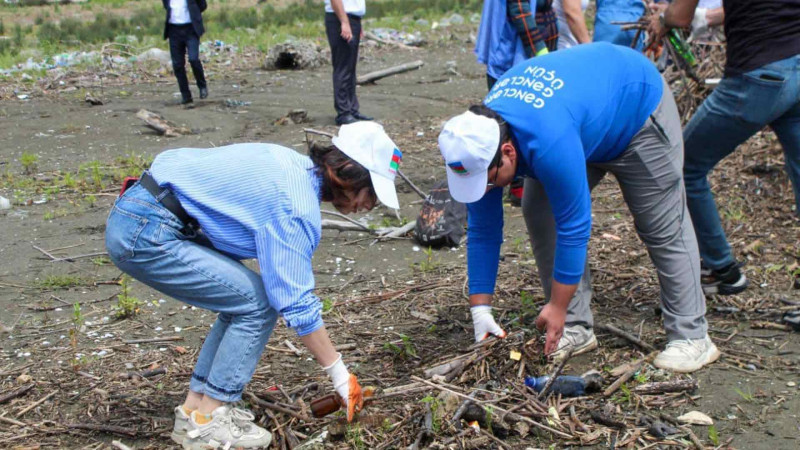 Astara: Xəzər dənizi sahil zolağı tullantılardan təmizlənib