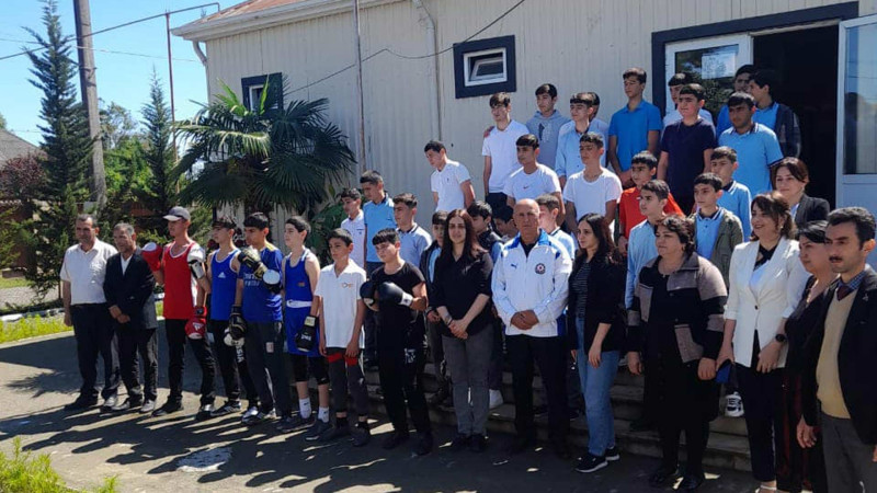 Lənkəranda idmançıların şagirdlərlə maarifləndirici görüşləri baş tutub