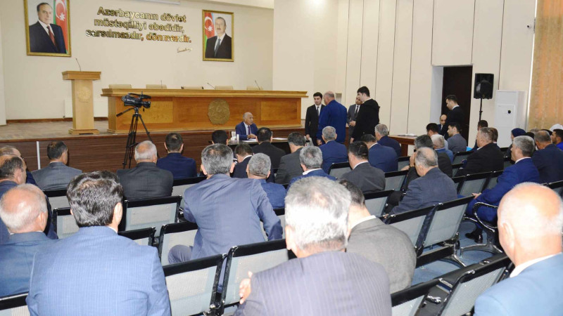 Araz Əhmədov növbəti vətəndaş qəbulu keçirib