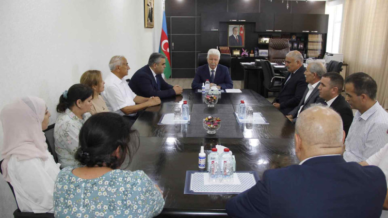 Cəlilabadda tibb işçiləri təltif olunublar