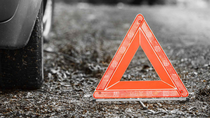 Astarada avtomobil azyaşlını vurub