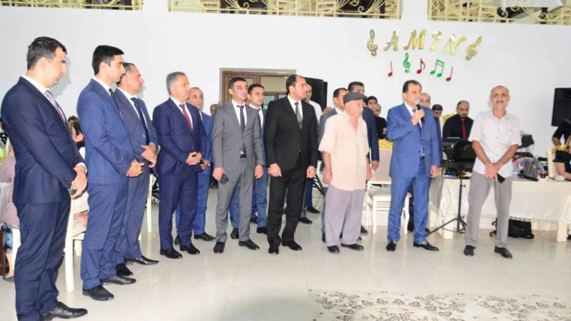Taleh Qaraşov şəhid övladlarının xeyir məclislərində iştirak edib