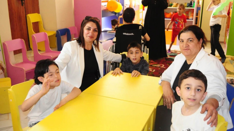 Masallıda mədəniyyət işçiləri xüsusi qayğıya ehtiyacı olan uşaqları sevindiriblər