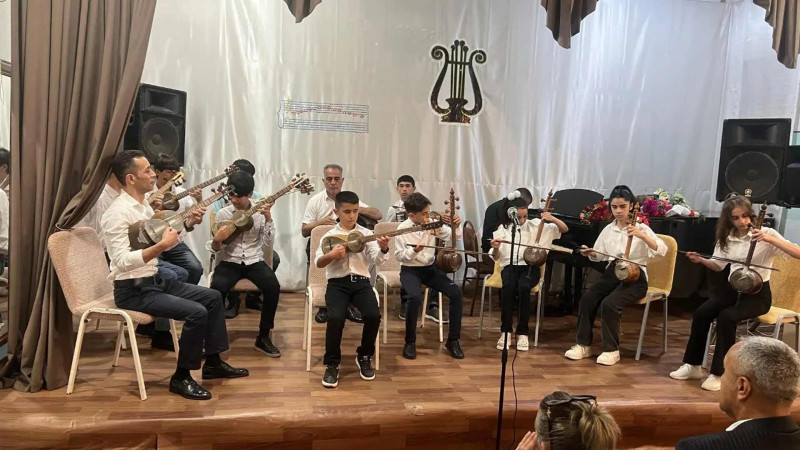 Cəlilabadda incəsənət məktəbinin şagirdləri Fəxri Fərmanla təltif olunublar