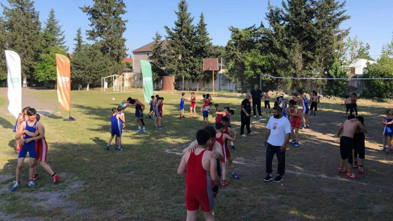 Cəlilabadda sərbəst güləş üzrə ustad dərsi təşkil olunub