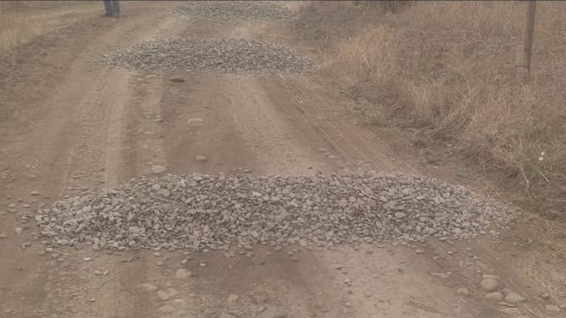 Boyxanlı bələdiyyəsi tərəfindən kənddaxili yolların təmiri davam edir