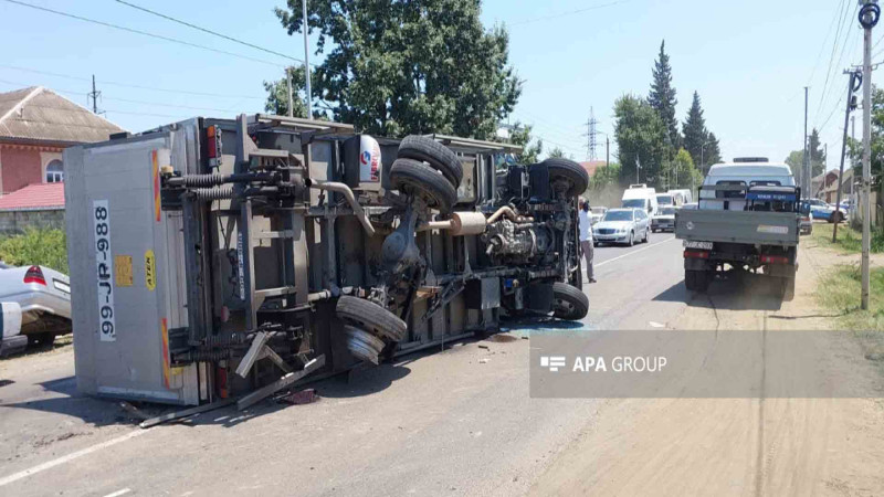 Lənkəranda zəncirvari qəza baş verib