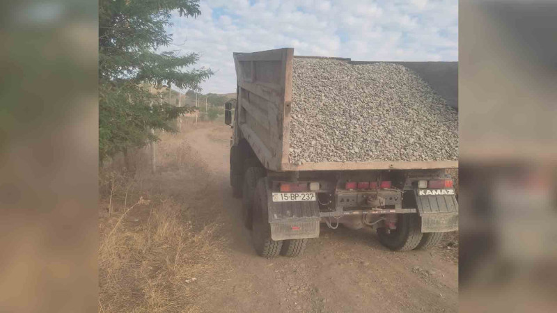 Cəlilabadın Boyxanlı kənd yollarının təmiri davam edir