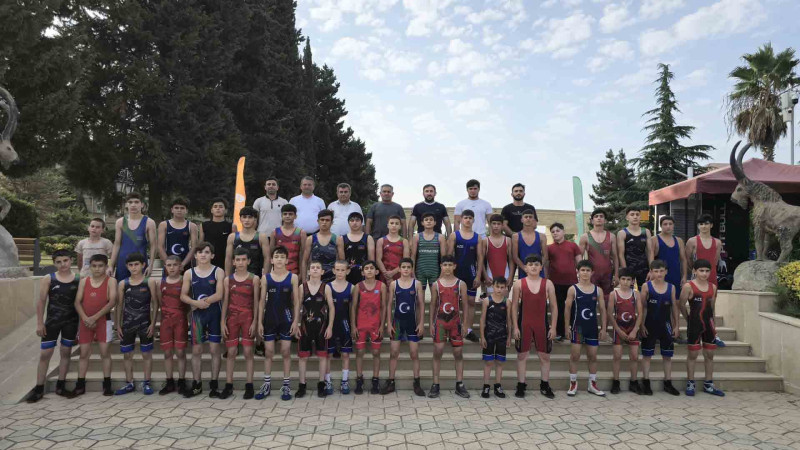 Cəlilabadda sərbəst güləş idman növü üzrə nümunəvi çıxışlar göstərilib