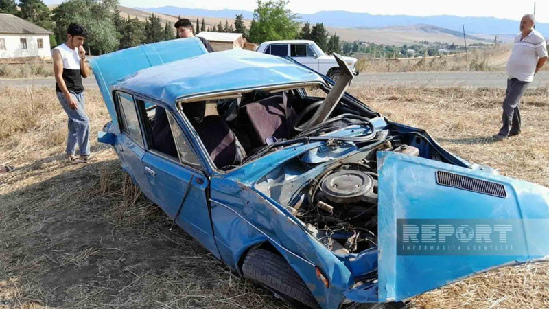 Cəlilabadda qəza: sürücü xəsarət alıb