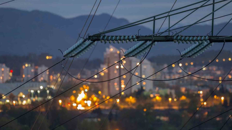 Biləsuvar və Cəlilabadda yararsız hala düşmüş elektrik xətləri dəyişdiriləcək