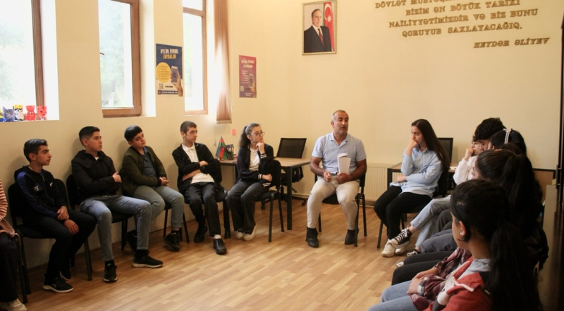 Lerikdə “Peşəkarla ixtisas seçimi” təlimi baş tutub