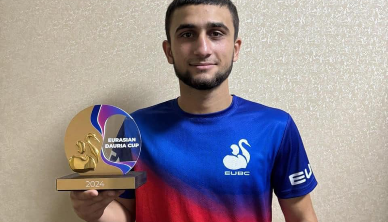 Astaralı boksçu Rusiyadan gümüş medalla qayıdıb