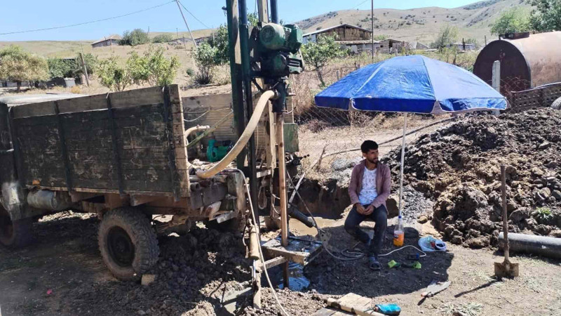 Məlikqasımlı kəndində artezian quyusu qazılır