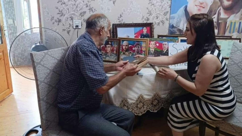 Astarada şəhid ailəsinə kitabxana xidməti göstərilib