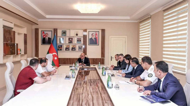 Şahin Bağırov Lənkəranda vətəndaşları dinləyib