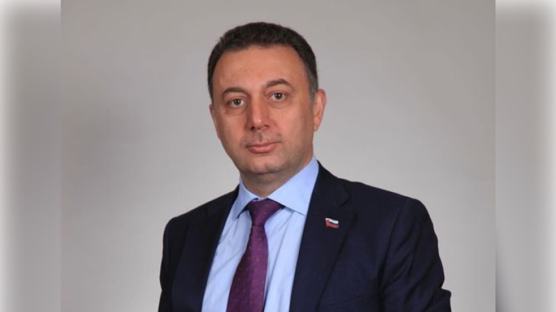 Astaranın qüruru: Elşən Həmzəyev Sankt-Peterburqda yenidən deputat seçilib