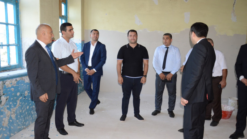 Masallıda məktəbdə təmir işlərinə baxış keçirilib
