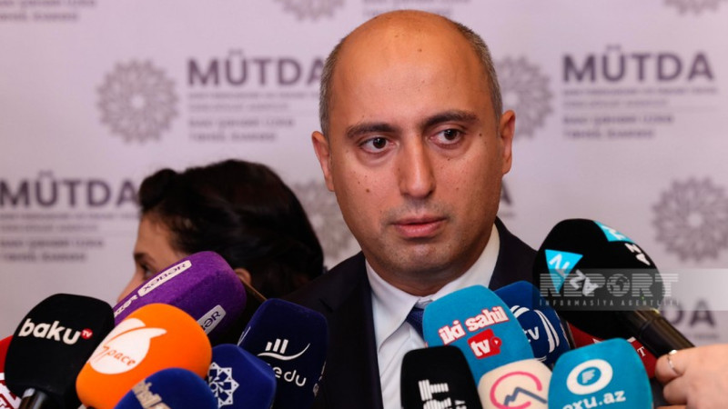 Emin Əmrullayev: “Azərbaycanda 400-dən çox məktəb qəzalı vəziyyətdədir”