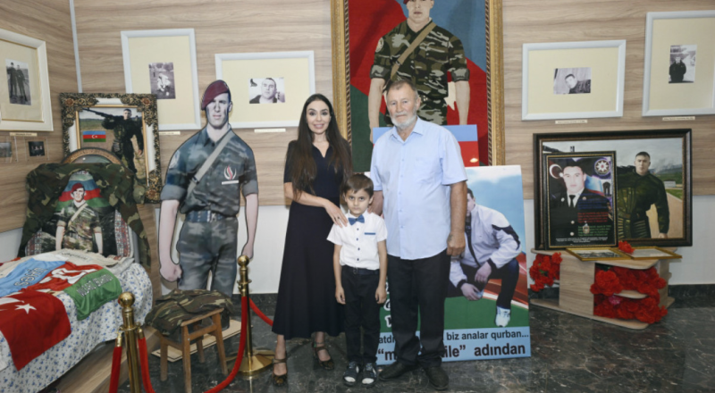 Leyla Əliyeva Milli Qəhrəman Mübariz İbrahimovun ailəsini ziyarət edib