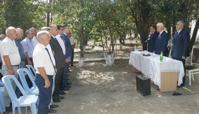 Cəlilabadda rayon rəhbəri vətəndaşları qəbul edib