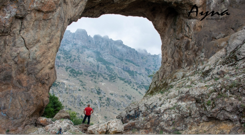 Lerikdə füsunkar təbiət möcüzəsi: “Dağlar qapısı”