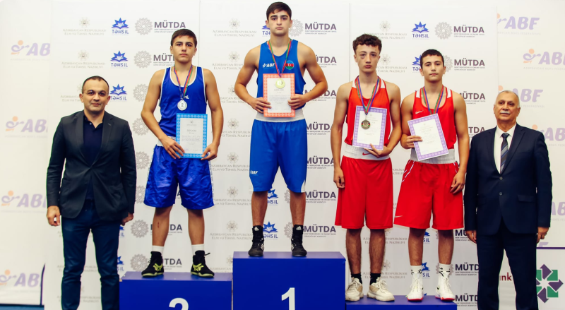 Lənkəranlı boksçular paytaxtdan medallarla döndülər