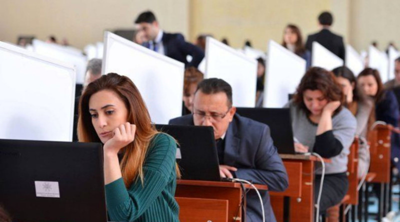Orta məktəblərdə direktor olmaq istəyənlər imtahan verirlər