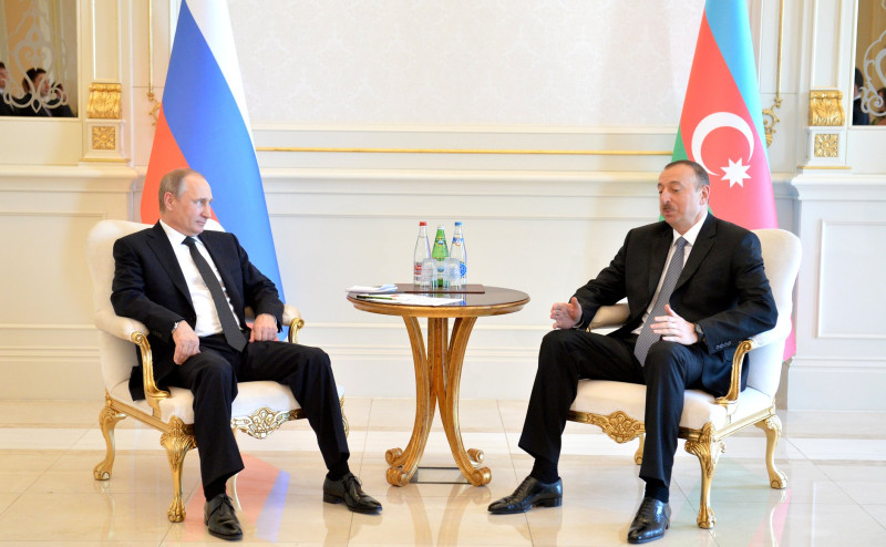 İlham Əliyev və Vladimir Putin arasında telefon danışığı baş tutub